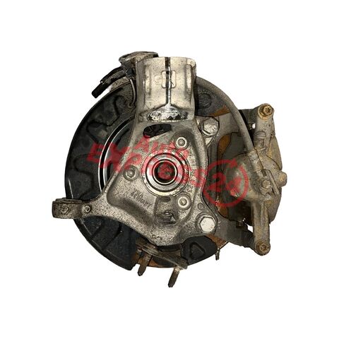 Škoda Superb 3 facelift kombi r.v. 2020 levá přední těhlice