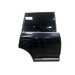 VW Touareg 7L facelift r.v. 2009 černá metalíza kód barvy LC9Z pravé zadní dveře