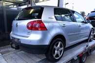 Vůz na náhradní díly VW Golf 5 hatchback 2009 BLS JCR LA7W