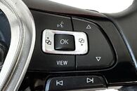 VW Passat B8 kombi r.v. 2019 multifunkční volant DSG 5G0419091
