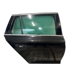 Škoda Superb 3 facelift kombi r.v. 2020 černá metalíza kód barvy LF9R 9910 1Z1Z pravé zadní dveře