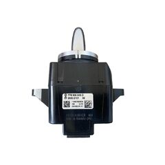 VW Touareg 7P r.v. 2014 spínací skříňka 7P6905843D