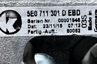 Škoda Octavia 3 kombi r.v. 2016 ruční brzda 5E0711301D