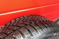 Kola 225/50 R17 2x zimni pneu 6mm 1x michelin 7N5601025B 7.0Jx17H2 ET39