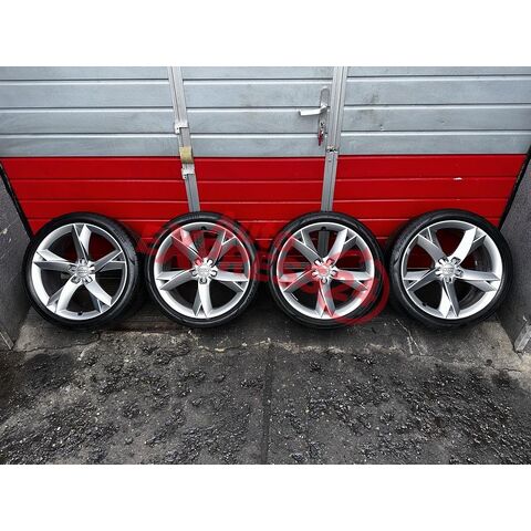 Kola 235/35/R19  8,5Jx19H2 ET32 letní 4,31mm 8T0601025F