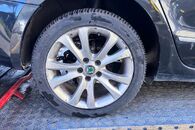 Vůz na náhradní díly Škoda Superb 2 sedan 2011 CDVA MTW LF9R