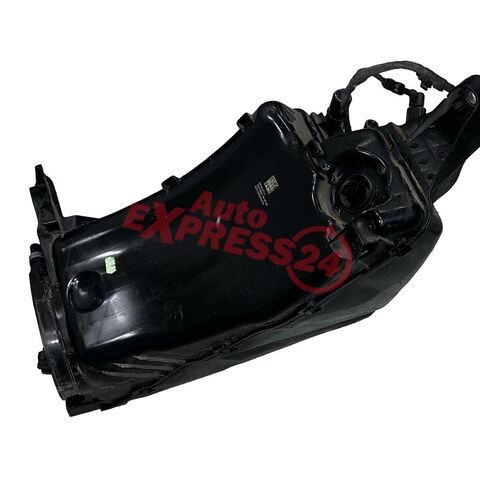 VW Caddy 5K skříňový vůz r.v. 2023 nádrž AdBlue 5R3131877C 5R3131877C