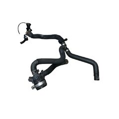 Audi RS4 B7 8E sedan r.v. 2007 vodní hadice motoru BSY