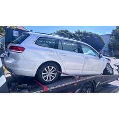 Vůz na náhradní díly VW Passat B8 kombi 2017 CRLB QFZ L0K1