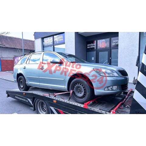 Vůz na díly Škoda Octavia 2 FL kombi 2010 BLS KXV LF7W