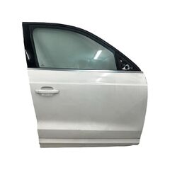 Audi Q3 8U S-Line r.v. 2016 bílá barva kód barvy LB9A pravé přední dveře