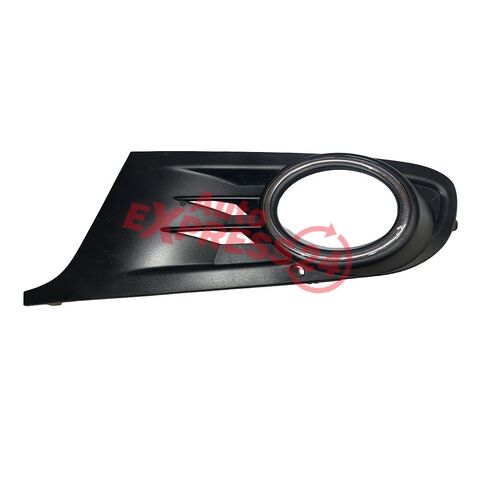 VW Golf 6 kombi r.v. 2010 levá mřížka předního nárazníku