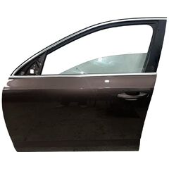 Škoda Octavia 3 kombi r.v. 2014 hnědá topaz metalíza kód barvy LF8Z 9893 4L4L levé přední dveře