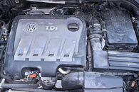 Vůz na náhradní díly VW Passat B7 kombi 2012 CFGB PBE LC9X