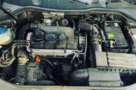 Veškeré náhradní díly VW Passat B6 kombi 2007 BMP JLU LA7T