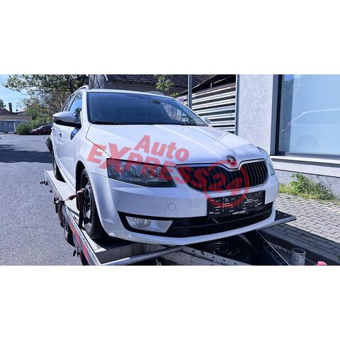 Vůz na náhradní díly Škoda Octavia 3 kombi 2016 CXXB QYB LF9E