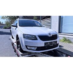 Vůz na náhradní díly Škoda Octavia 3 kombi 2016 CXXB QYB LF9E