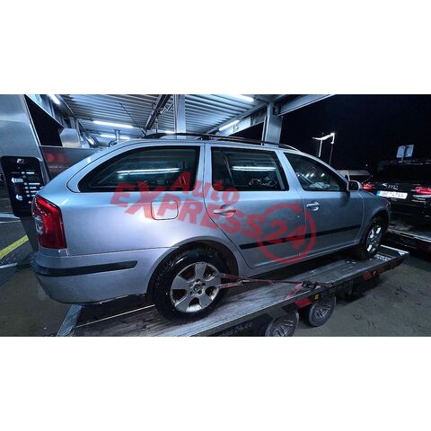 Vůz na náhradní díly Škoda Octavia 2 kombi 2004 BLS JCR LA7W