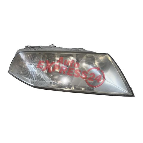 Škoda Octavia 2 kombi r.v. 2007 pravé přední světlo halogen