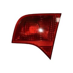 Audi A4 B7 S-line sedan r.v. 2006 pravé zadní vnitřní světlo