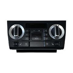 Audi A3 8P třídveřová verze r.v. 2009 klimatronik 8P0820043BH
