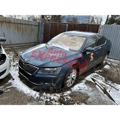 Vůz na náhradní díly Škoda Superb 3 sedan 2018 DFHA SWP LW5Q