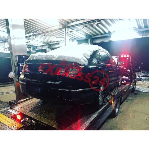 Náhradní díly VW Passat B6 R-Line sedan 2010 CBAB KXX LC9X