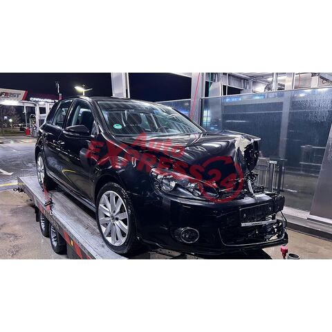 Vůz na náhradní díly VW Golf 6 hatchback 2011 CFFB LNM LC9X