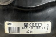 Audi RS4 B7 8E sedan r.v. 2007 posilovač brzd 8E0612105AD