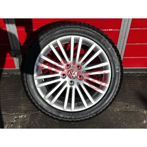 VW kolo 235/45 R17 letní pneu 7,66mm DOT2206 7,5Jx17H2 ET47 3C0601025D