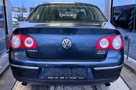 Vůz na náhradní díly VW Passat B6 sedan 2007 AXZ HXX LC5F