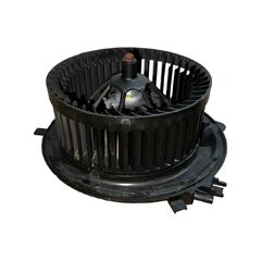 VW Golf 7 kombi alltrack r.v. 2015 ventilátor topení 5Q1819021B 5Q0907521C