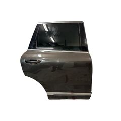 VW Touareg 7P facelift r.v. 2016 hnědá metalíza kód barvy LB8R pravé zadní dveře