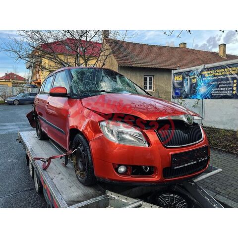 Vůz na náhradní díly Škoda Fabia 2 kombi 2010 BNM LVF LF3H