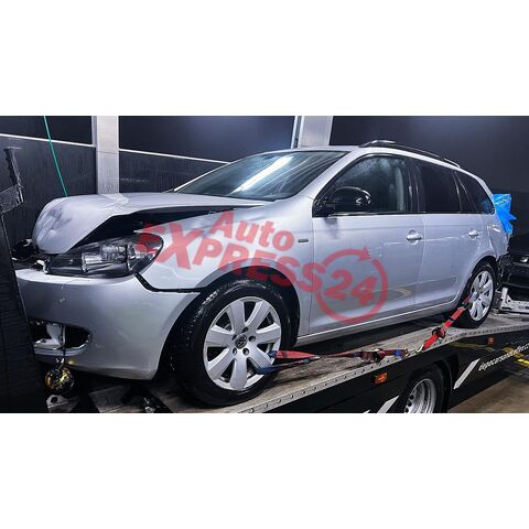 Vůz na náhradní díly VW Golf 6 kombi 2013 CFHC PBF LA7W