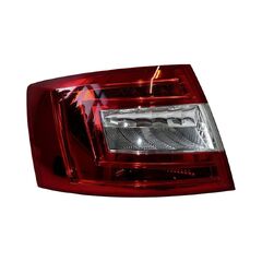 Škoda Octavia 3 sedan Laurin a Klement r.v. 2015 levé zadní vnější světlo LED