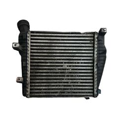 VW Touareg 7P facelift r.v. 2015 pravý intercooler 7L0117340