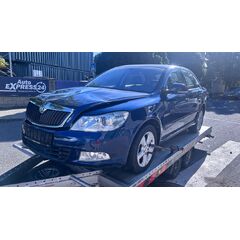 Vůz na díly Škoda Octavia 2 sedan FL 2011 CDAA MUF LF5Q