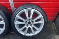 Kola 235/40 R18 letni pneu sjety 1Z0601025M 7.5Jx18H2 ET51