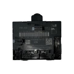 VW Touran 5T r.v. 2016 řídící jednotka dveří 5Q0959592E 5Q0959592B