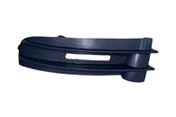 VW Caddy 2 k skříňový vůz barva černá matná pravá a levá mřížka předního nárazníku 2K0853684 a 2K0853683