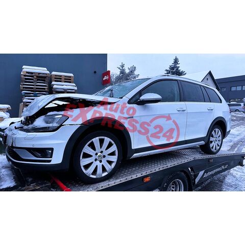 Vůz na náhradní díly VW Golf 7 kombi alltrack 2015 CUNA QFC LC9A