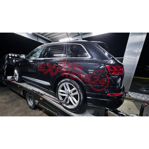 Vůz na náhradní díly Audi Q7 4M S-Line 2018 CRTC SUQ LC9X