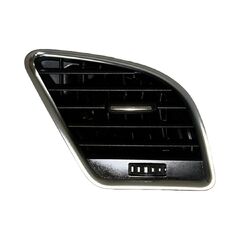 Audi A4 B8 8K avant r.v. 2009 pravý přední ofukovač 8T1820902C