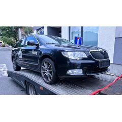 Vůz na náhradní díly Škoda Superb 2 kombi 2011 CFFB LHD LF9R