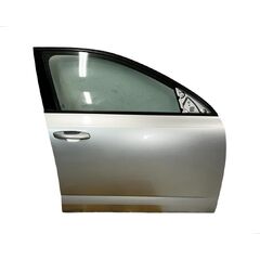 Škoda Octavia 3 RS kombi r.v. 2015 stříbrná metalíza kód barvy LA7W 9156 8E8E pravé přední dveře