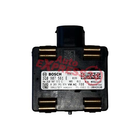 VW Passat B8 kombi r.v. 2019 ACC radar 3Q0907561E 3Q0907572C