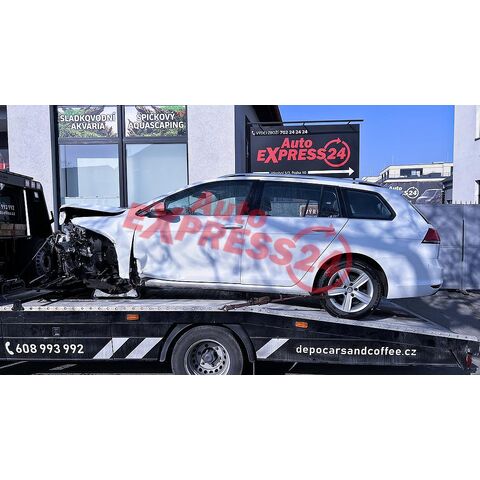 Vůz na náhradní díly VW Golf 7 kombi 2016 CXXB RER LC9A