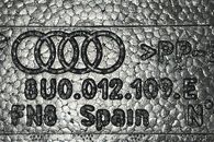 Audi Q3 8U S-Line r.v. 2014 podlaha kufru 8U0012109E 8U0867769C 8U0861529A