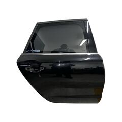 Audi A6 C7 4G avant r.v. 2013 černá metalíza kód barvy LZ9Y pravé zadní dveře